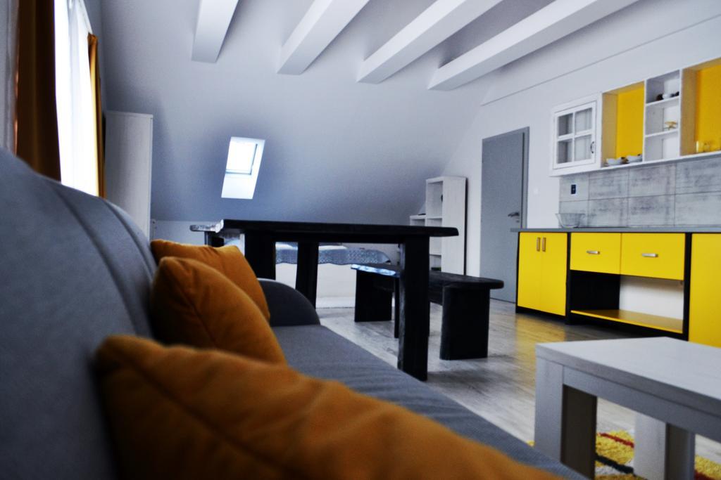 Apartmany Pelech Trenczyńskie Cieplice Zewnętrze zdjęcie